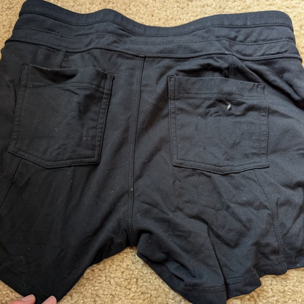 Bettona Bermuda Shorts - Picture 4 of 6